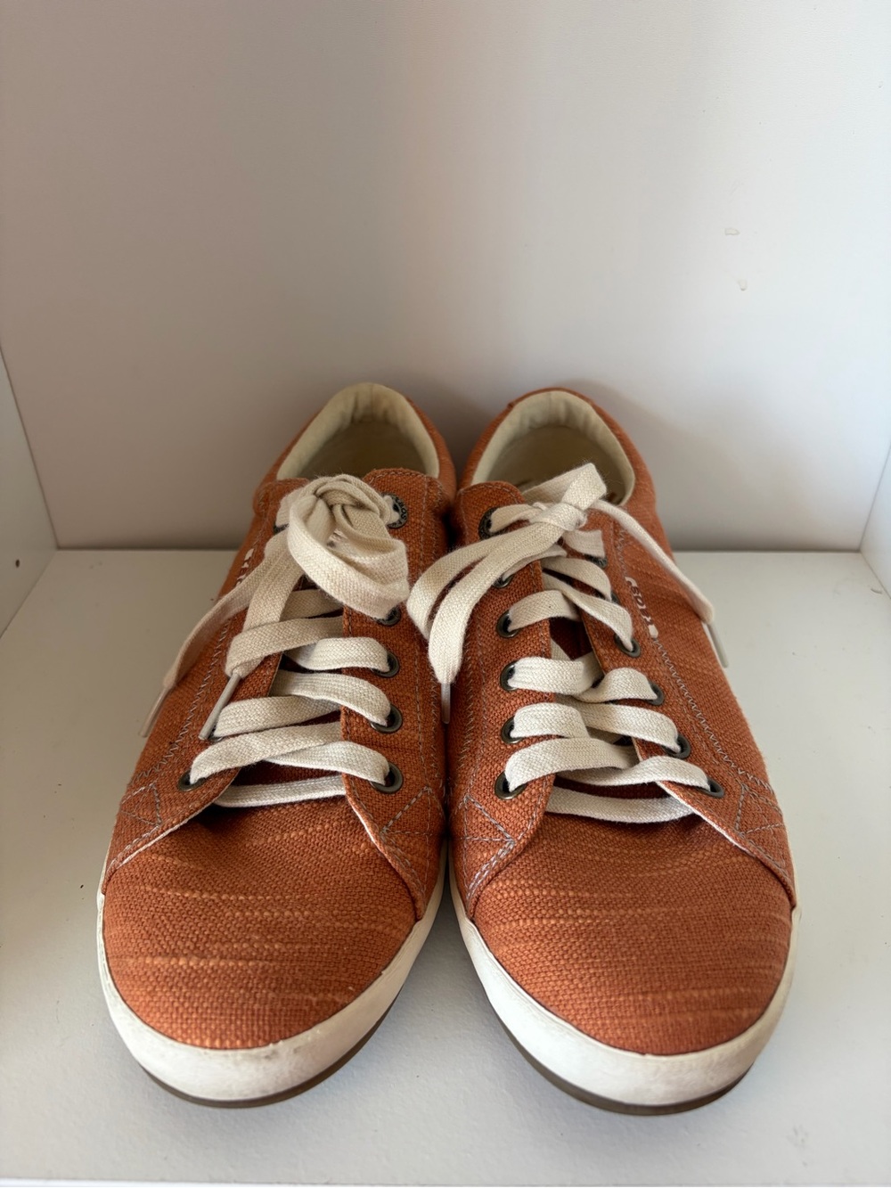 Taos Star Shoes Womens Orange Casual Walking Comfort Going Out Sneakers Size 9 - Picture 2 of 8